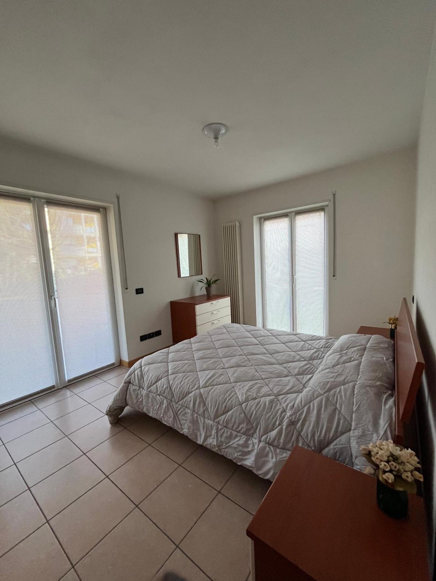 Nini's Apartment *